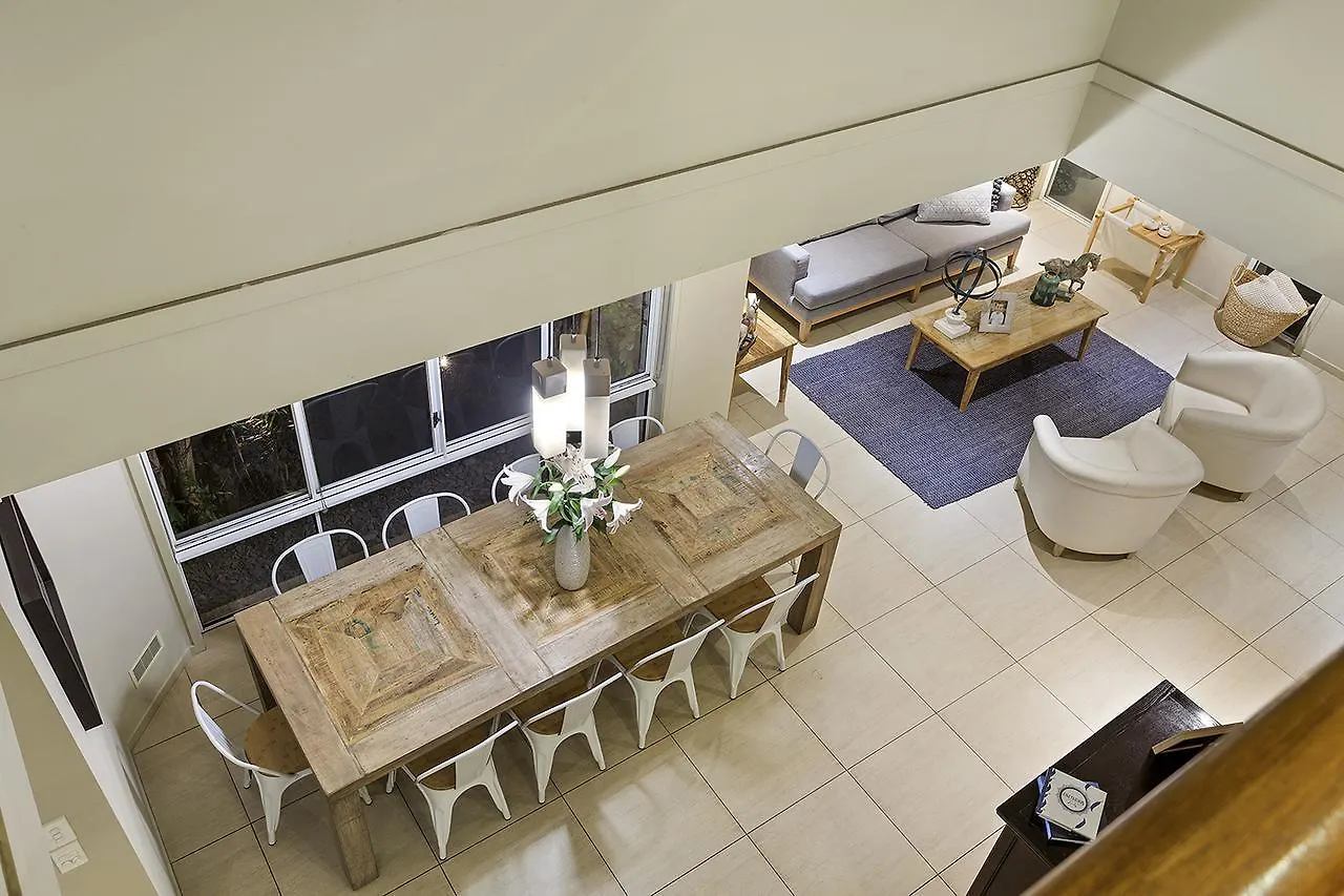 Resort Style Home In Brisbane Inner North. 0*,