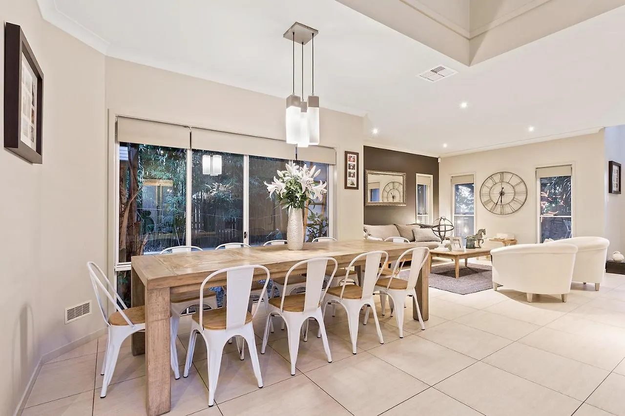 Resort Style Home In Brisbane Inner North. Holiday home